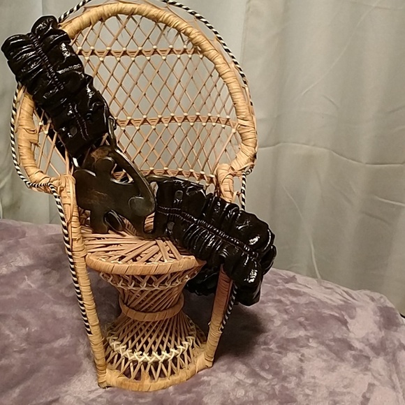 Stylish Accent Belt - Picture 2 of 5